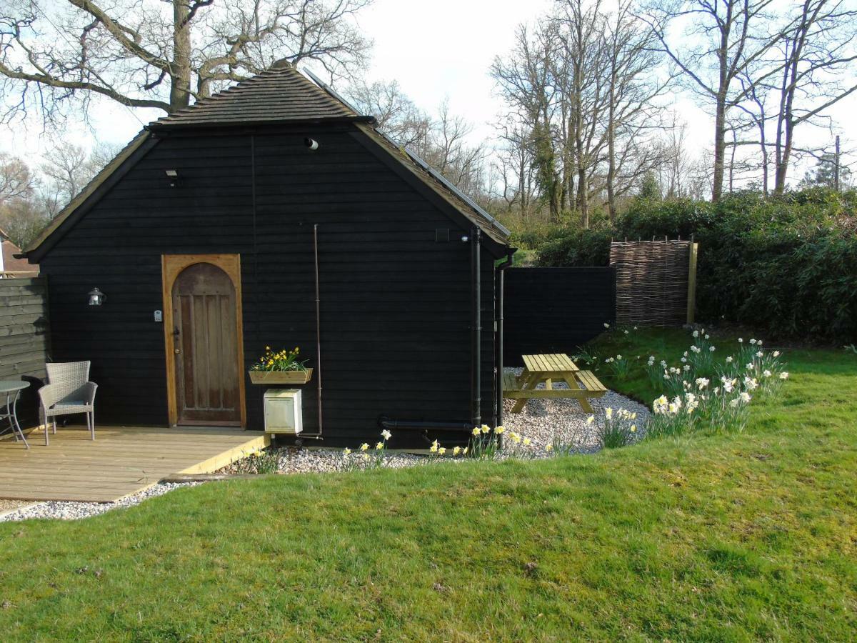 Bond'S Cottage Barn รอยัลทันบริดจ์เวลส์ ภายนอก รูปภาพ